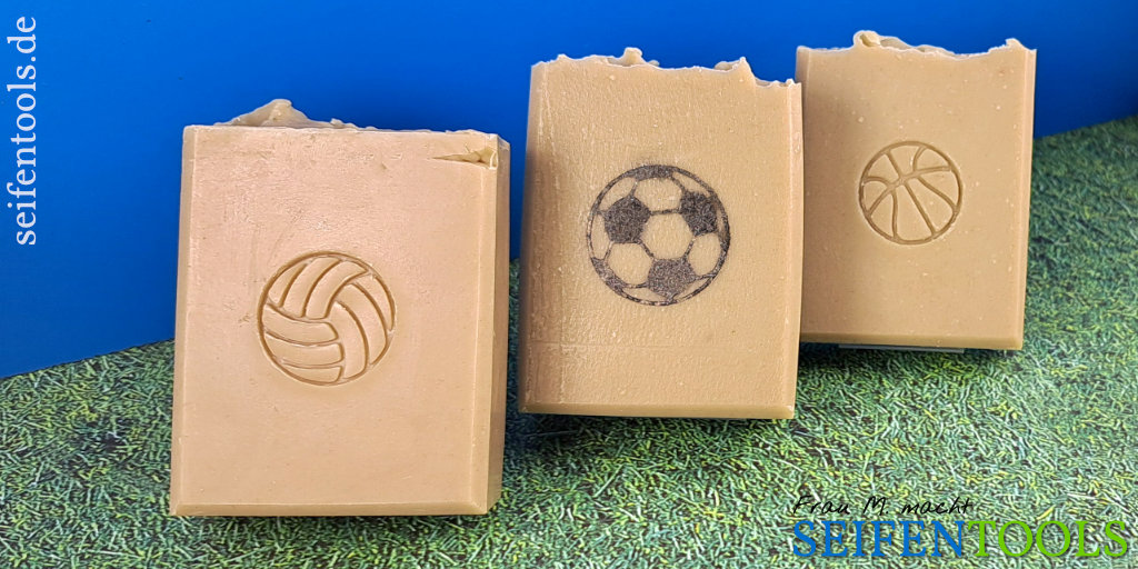 Seifen "Sport frei!" mit Seifenstempeln Volleyball, Fußball, Basketball Seifen "Sport frei!" mit Seifenstempeln Volleyball, Fußball, Basketball