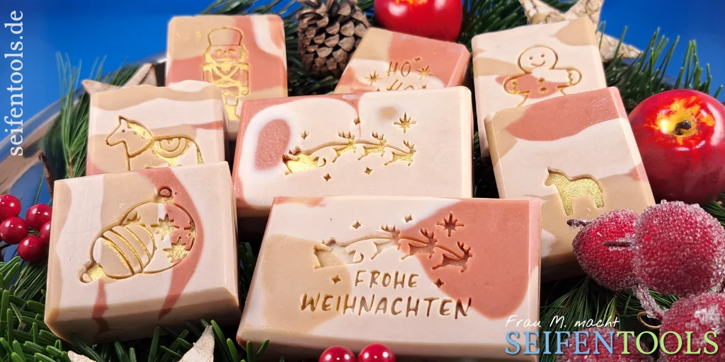 Seifen "Bratäpfelchen" mit Seifenstempeln Weihnachtsmotive Seifen "Bratäpfelchen" mit Seifenstempeln Weihnachtsmotive