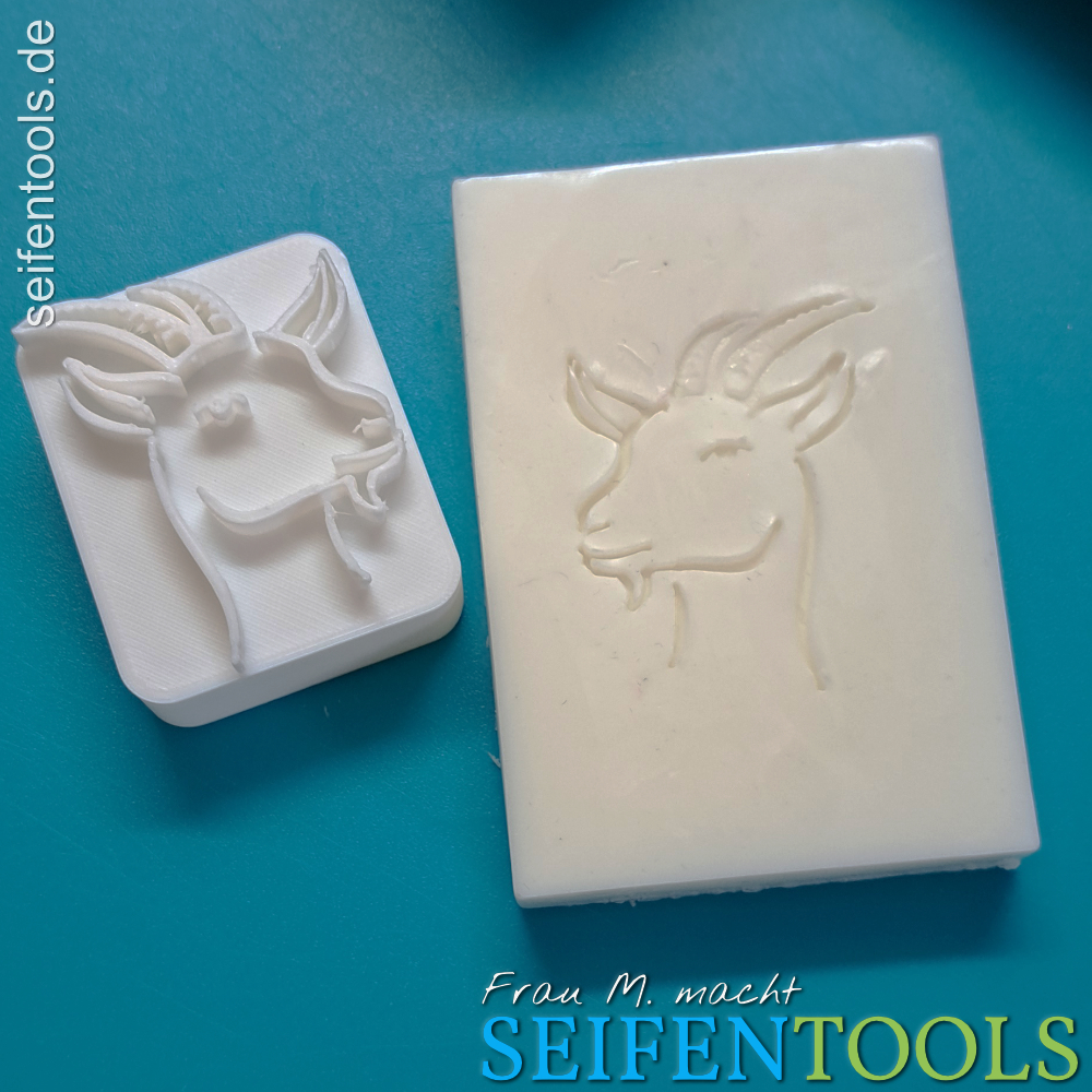 Seifenstempel Ziegenkopf und Melt & Pour-Seife gestempelt